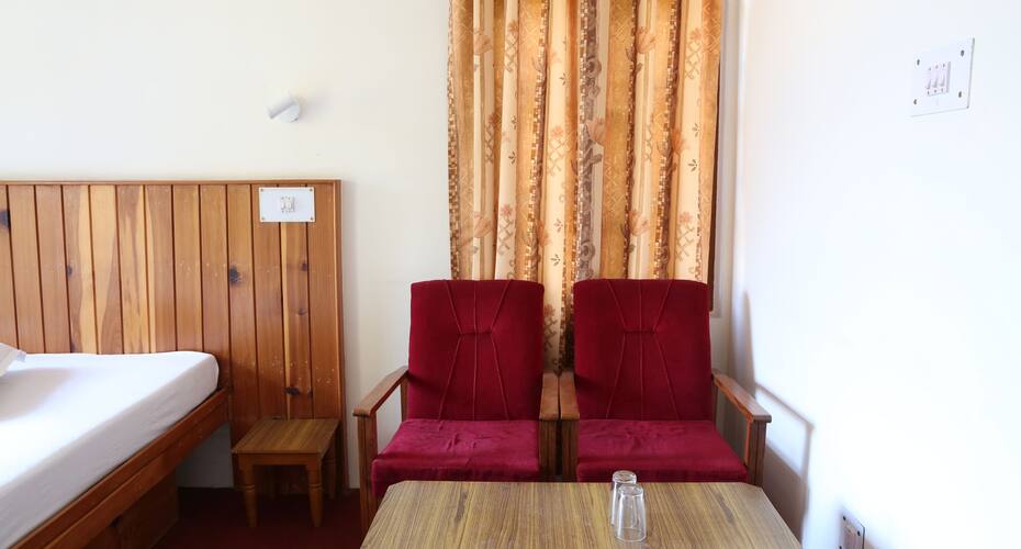 TG Stays Naggar Castle, Manali 5